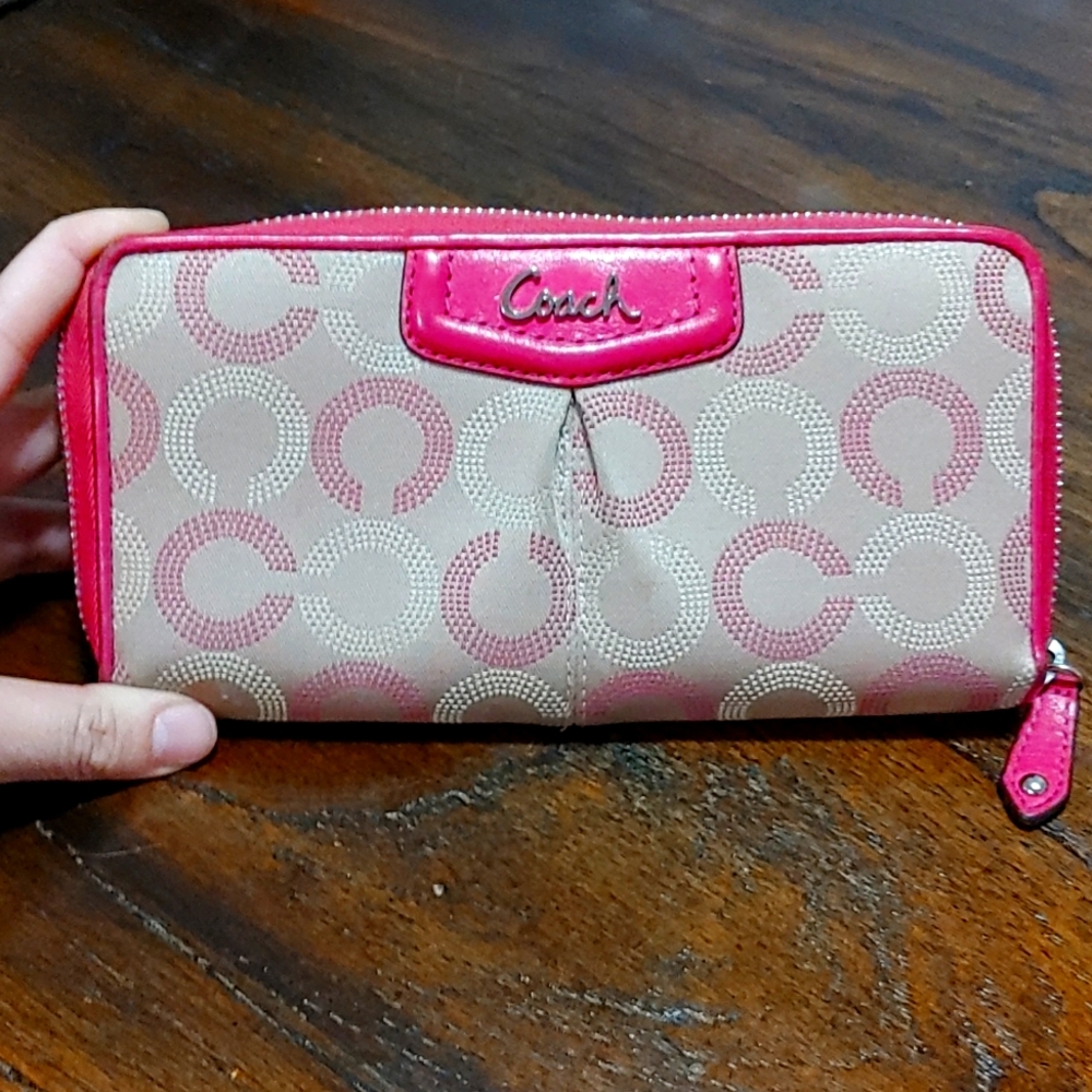 Coach Op Art Signature Ashley Zip Around Wallet